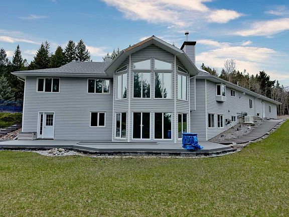 3rd image of 1802 Evergreen Dr
