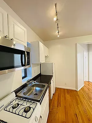 Rented by Corcoran | media 7