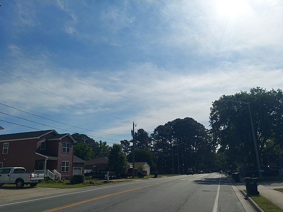 4th image of 4717 Clifford St