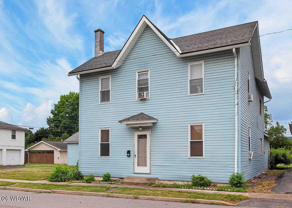 1st image of 217 N Washington St