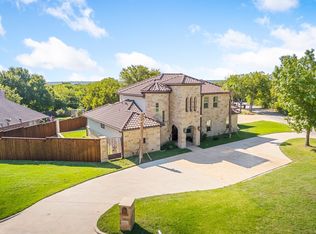 5523 Dartmouth Ave, River Oaks, TX 76114