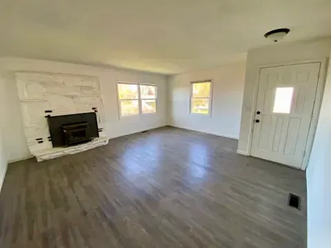 3 bed, 1288 sqft, $1,650 — Photo 3