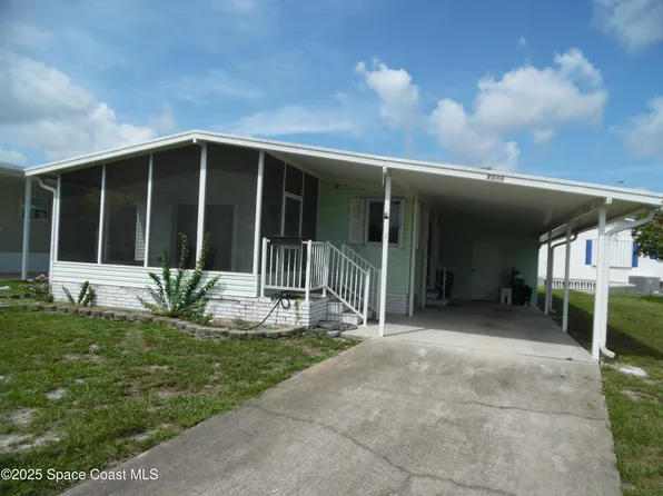 7596 E Boxelder Rd N, Sebastian, FL 32976