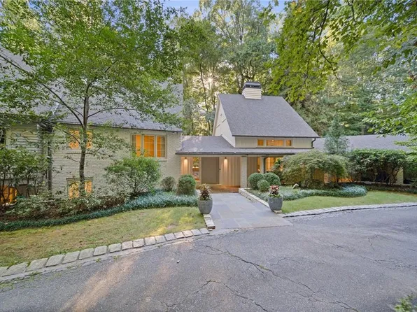 695 W Conway Dr NW, Atlanta, GA 30327