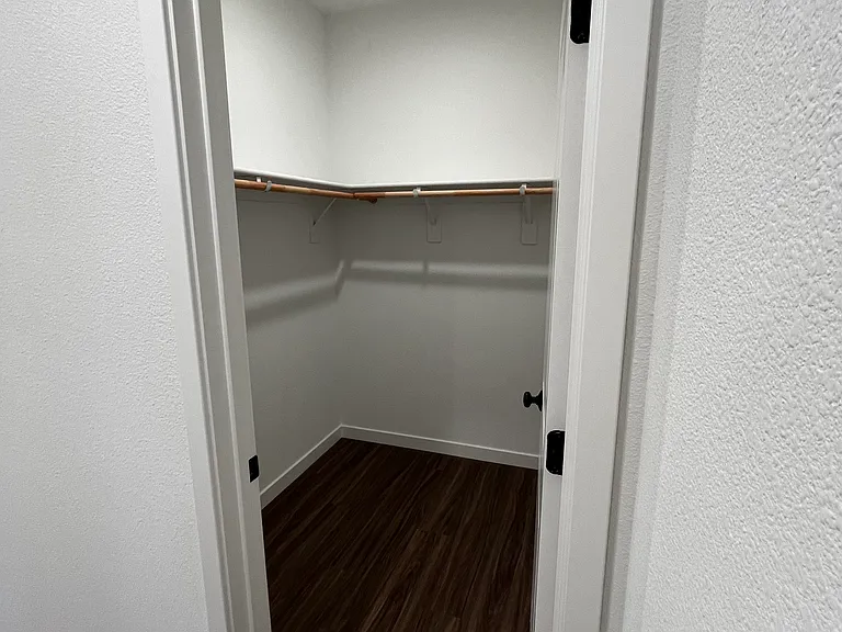 8133 Bodway Pkwy — Photo 13