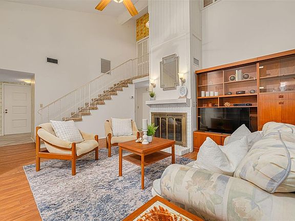 4th image of 2101 Sunset Point Rd APT 1305