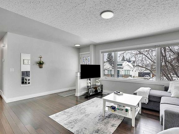 5th image of 35 NE Meadowview Rd SW