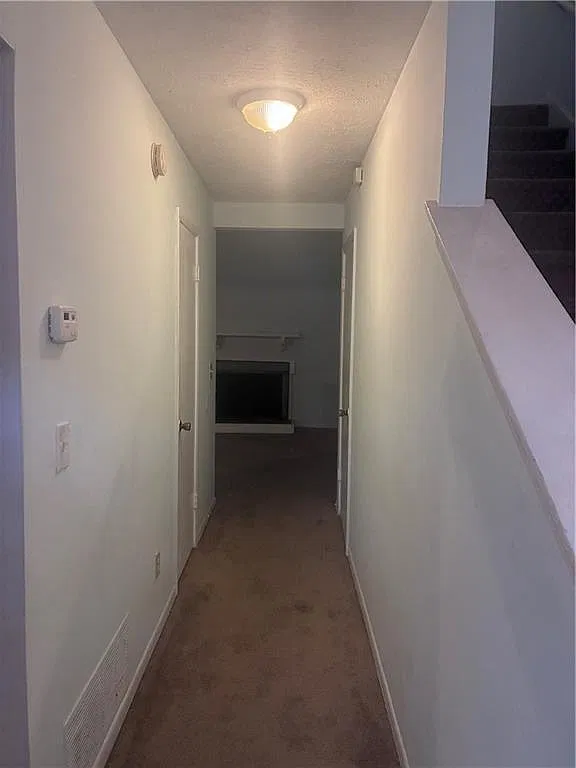 1 bed, 1.5 bath, $875 — Photo 3