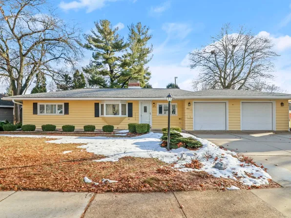 453 Clifden Dr, Madison, WI 53711