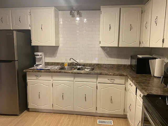 Building Photo - 1203 Afton Dr #2