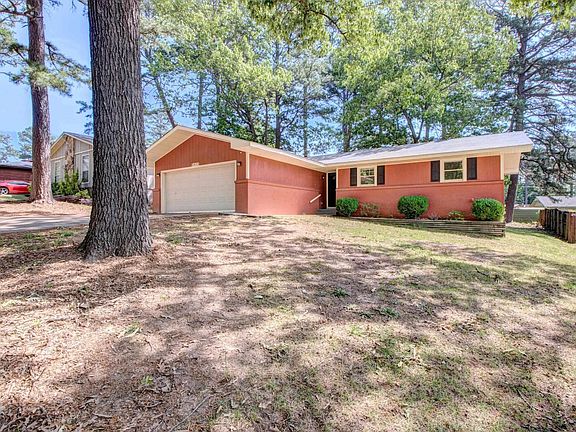 3rd image of 2413 Lehigh Dr