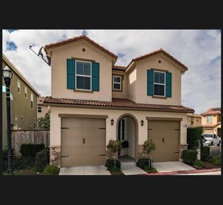 7049 N Creative Dr, Fresno, CA, 93711