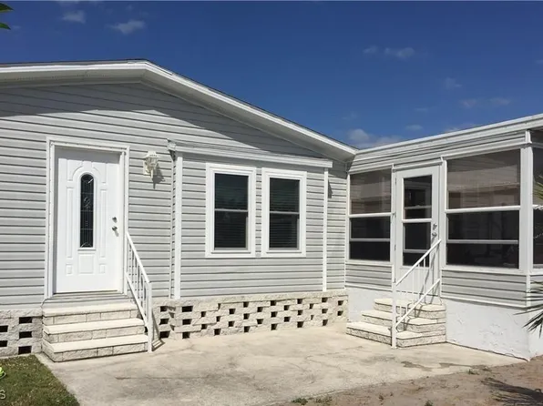 14574 Lara Cir, North Fort Myers, FL 33917