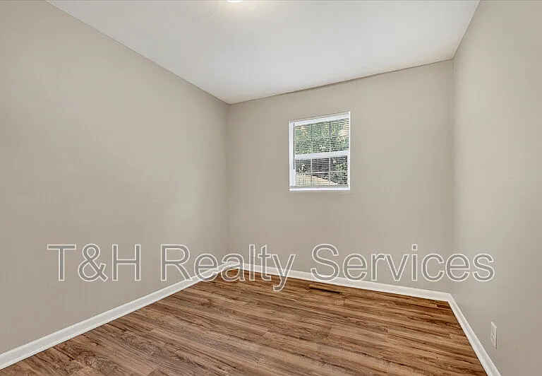 4924 Farrington Ave — Photo 20