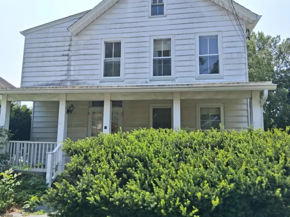 14 High St, Andover Boro, NJ 07821
