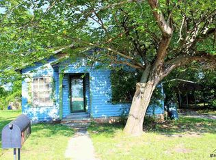 104 Clayton Ave, Mount Pleasant, TX 75455