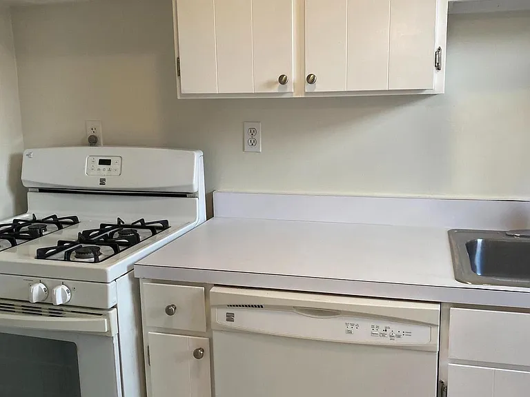 1300 N Meade St #22 — Photo 12