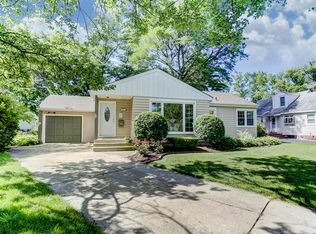 101 W Park Dr, Lombard, IL 60148