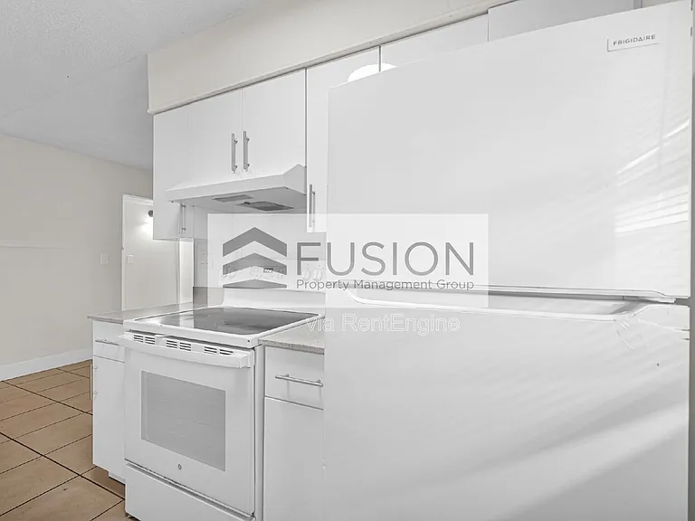 861 SW 74th Ter #102D — Photo 14