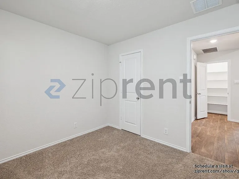 113 Chipping Aly — Photo 27