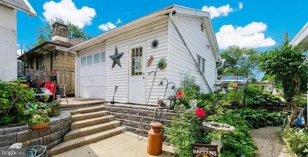 Studio, 500 sqft, $500 — Photo 2