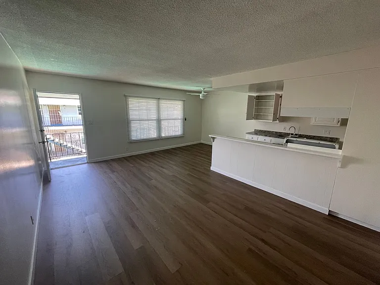 917 S Trident St — Photo 3