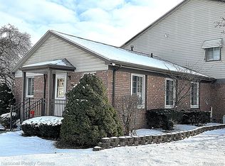 38348 Carolon Blvd, Westland, MI 48185