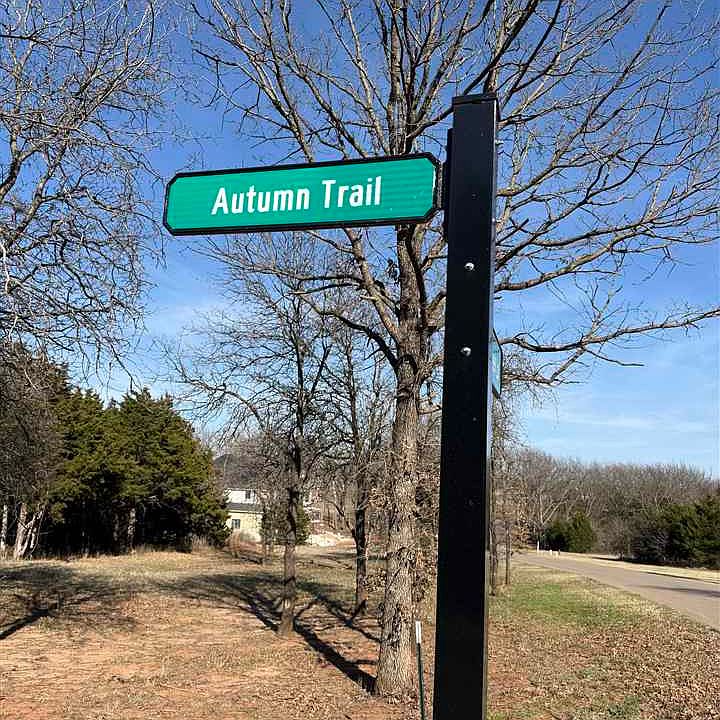 1st image of 3816 S Autumn Trl