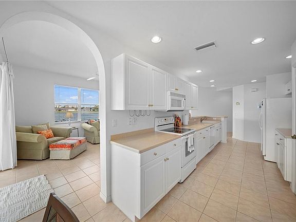 5th image of 4206 Liron AVE #101