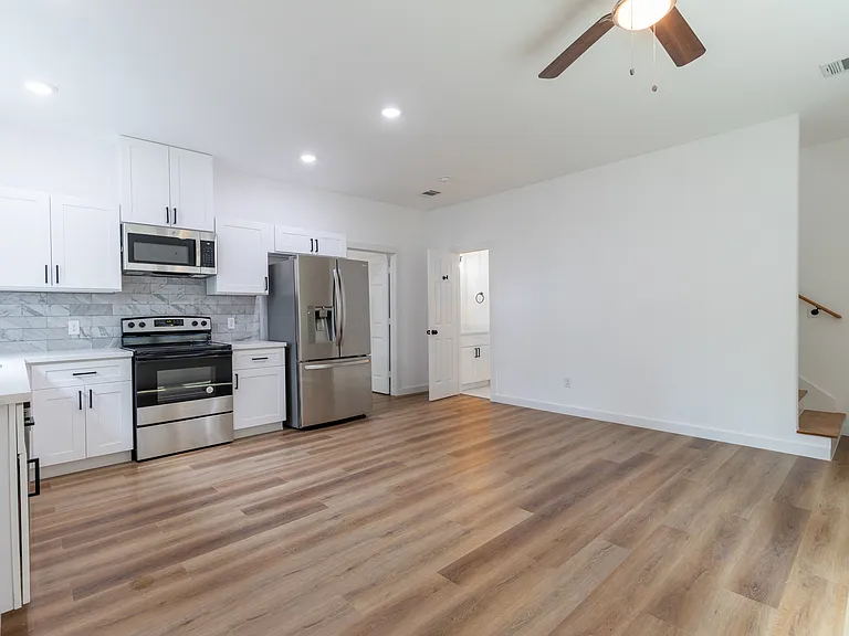 8210 Sparta St #B — Photo 35