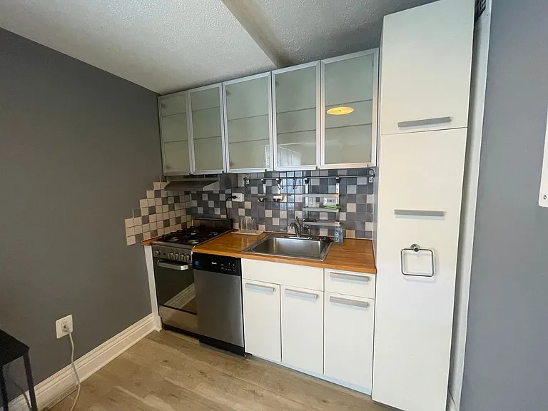 1440 N St NW #416 — Photo 7