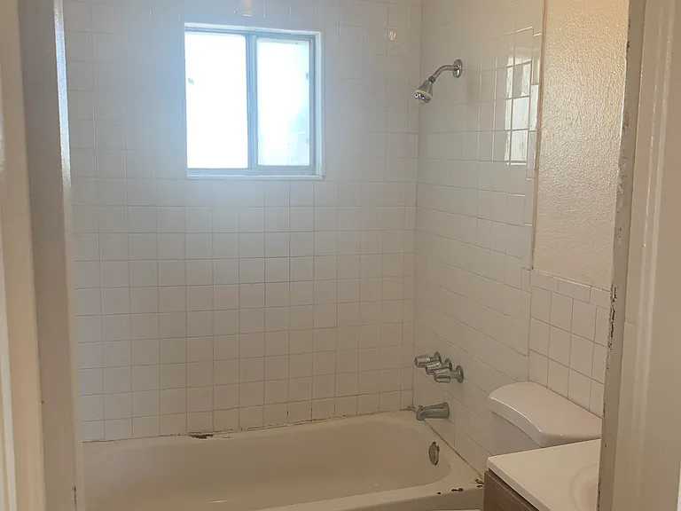 703 Hilton Ave — Photo 7
