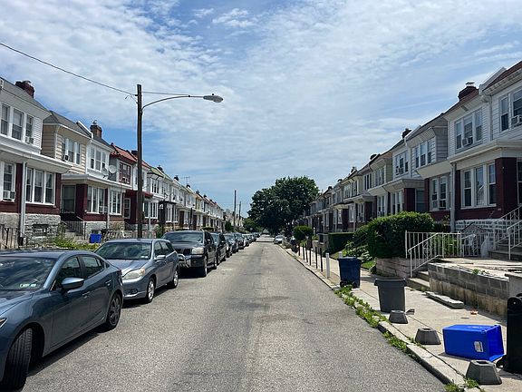 5th image of 1943 Plymouth St