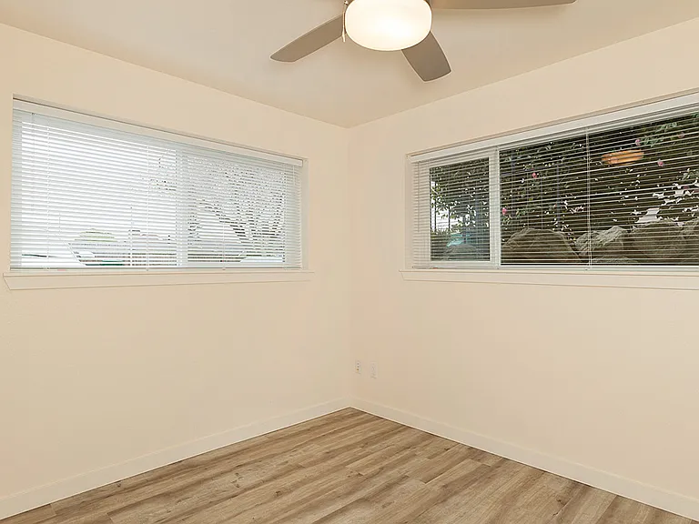 24th Ave NW - Located in Vibrant Ballard — Photo 17