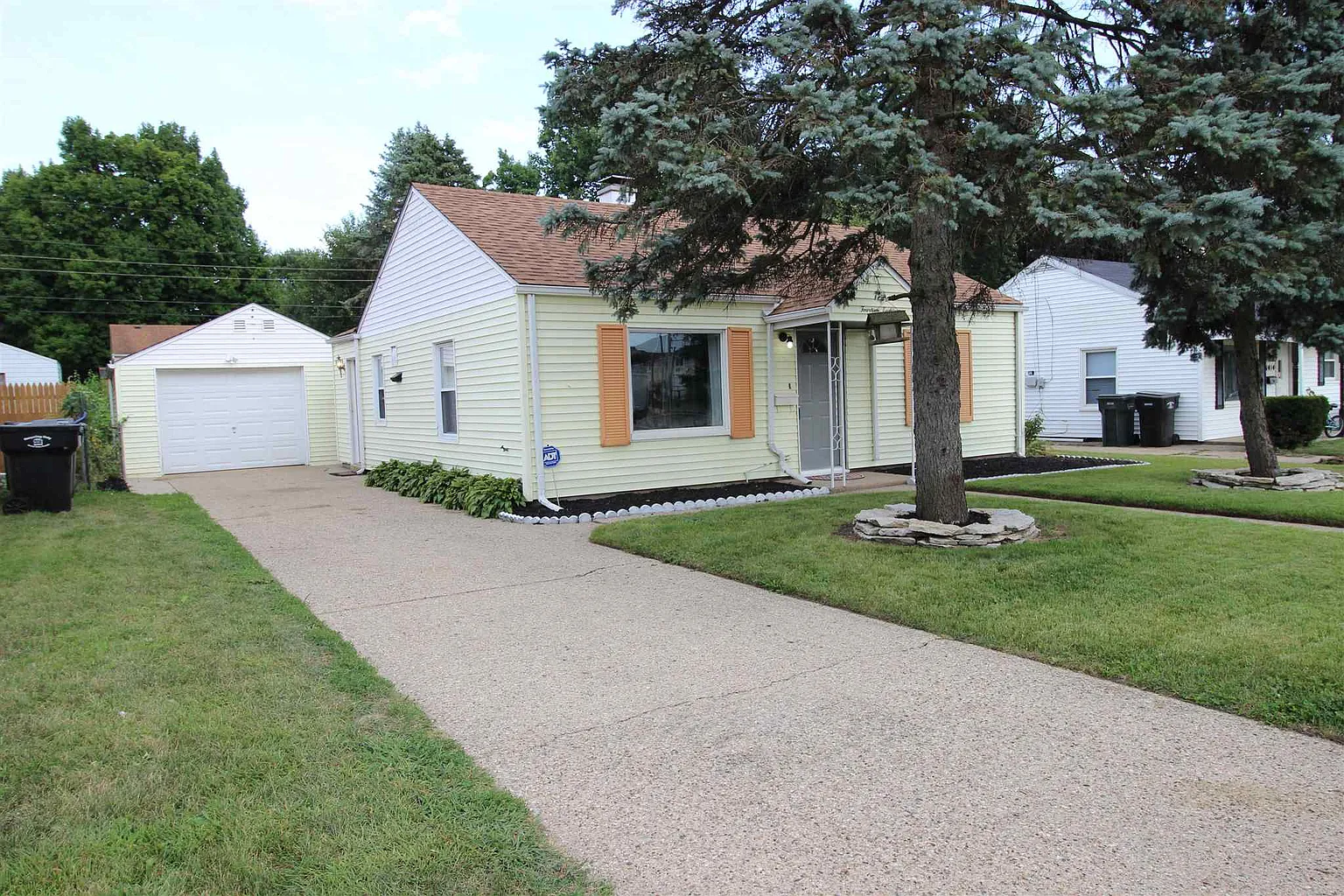 1418 N Chicago St photo 1