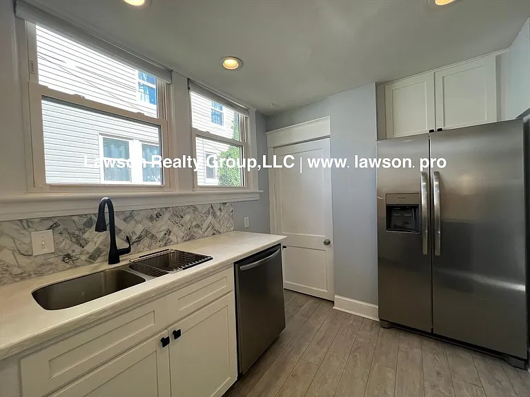 2148 Berkley Ave SW — Photo 32