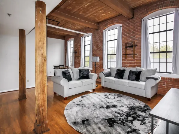 (undisclosed Address), Vernon, CT 06066