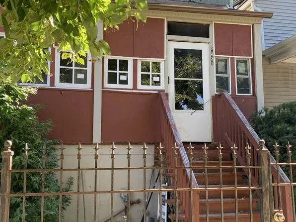9231 S Woodlawn Ave, Chicago, IL 60619