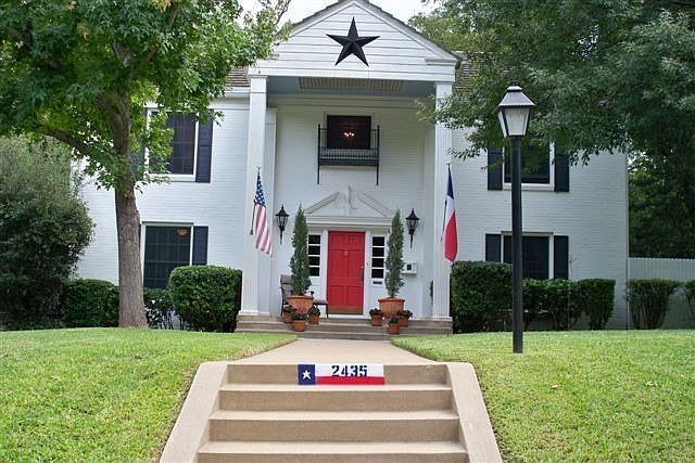 1st image of 2435 Stadium Dr