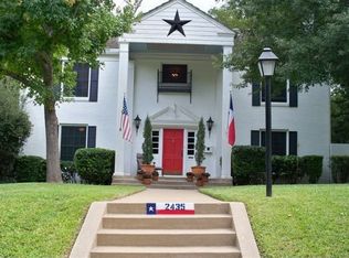 2435 Stadium Dr, Fort Worth, TX 76109