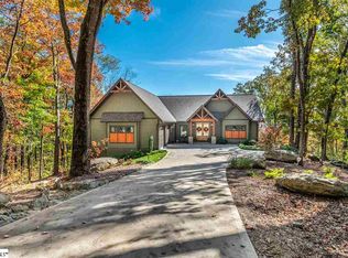 8 Needle Cragg Rd, Landrum, SC 29356