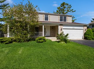 916 Harvest Dr, Antioch, IL