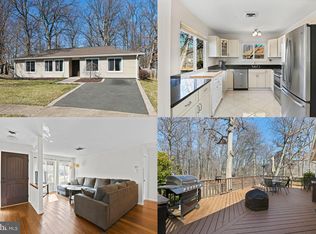 1520 Shellbark Pl, Herndon, VA 20170