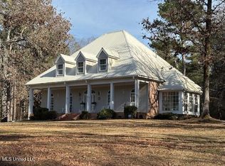 315 McLemore Rd, Walnut Grove, MS 39189