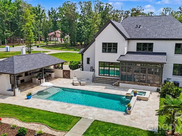 1023 Piney Dr, Monroe, NC 28110