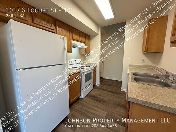 2nd image of 1017 S Locust St APT 103