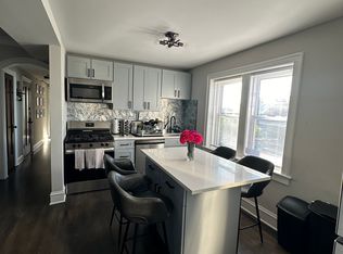 5549 N Lincoln Ave #2, Chicago, IL 60625