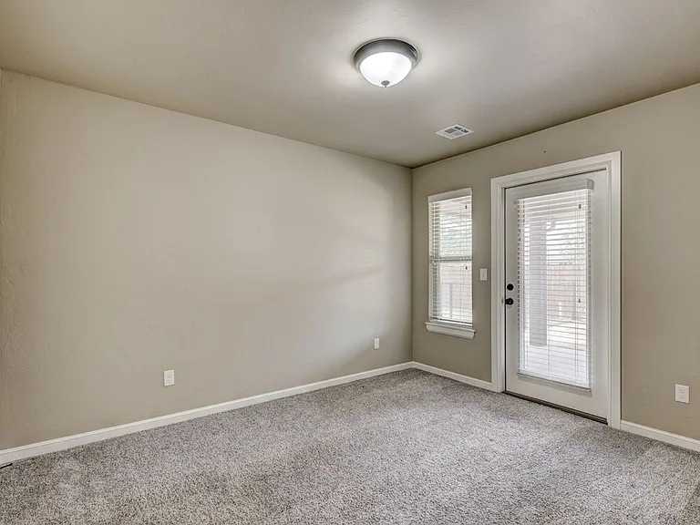 8821 SW 55th St — Photo 23