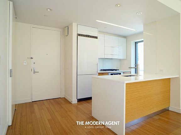 3rd image of 303 E 33rd St APT 5G