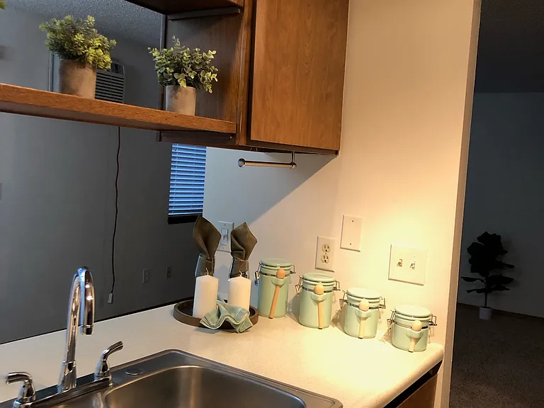 Alderwood Apartments — Photo 6